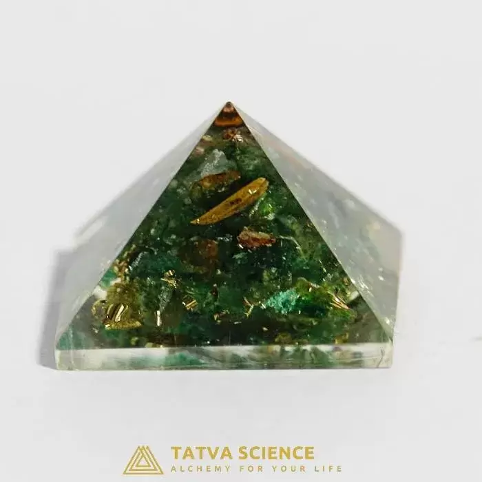 Green Aventurine Orgone Small Pyramid2